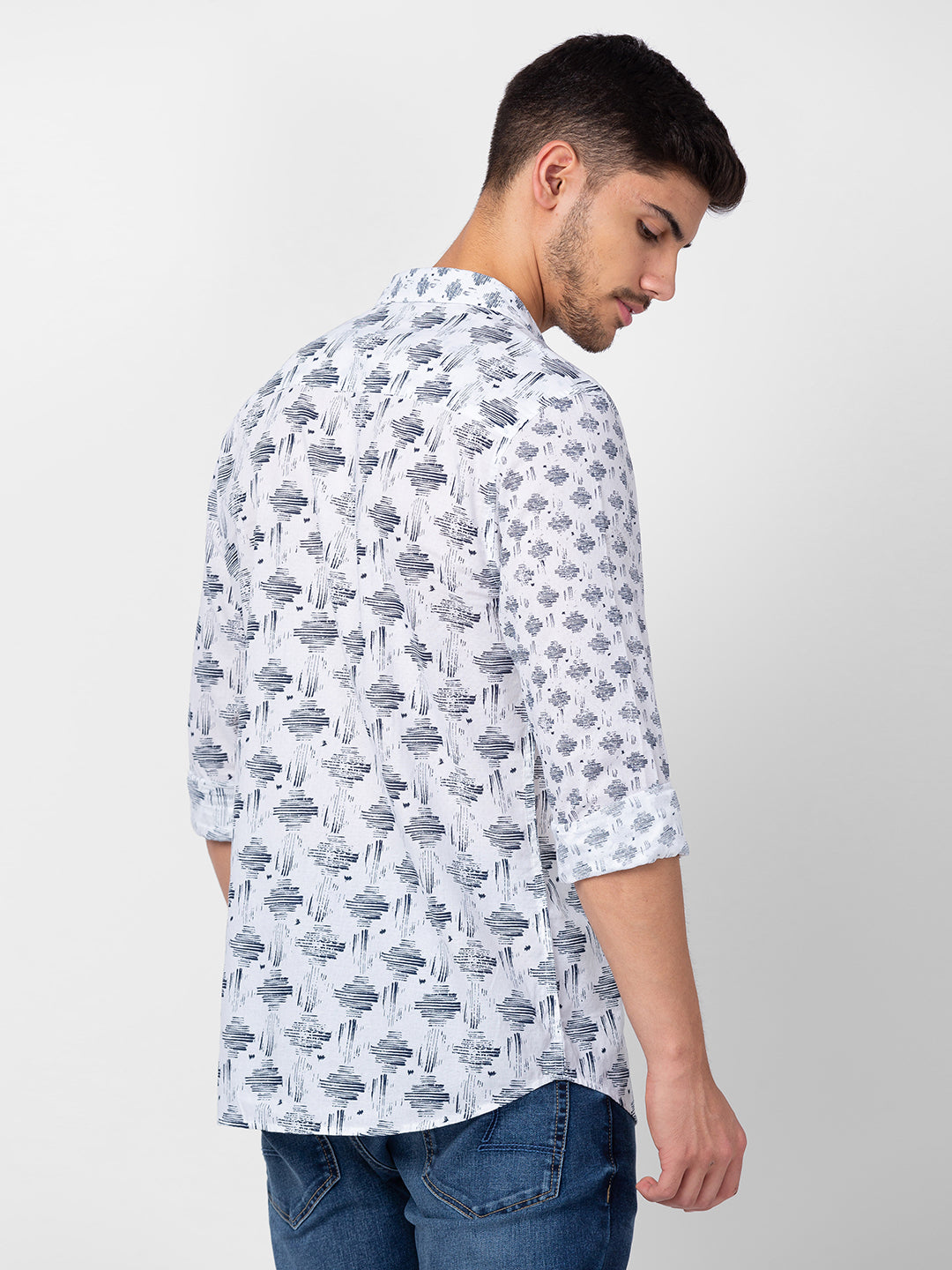 Spykar Men White Cotton Slim Fit Printed Shirt