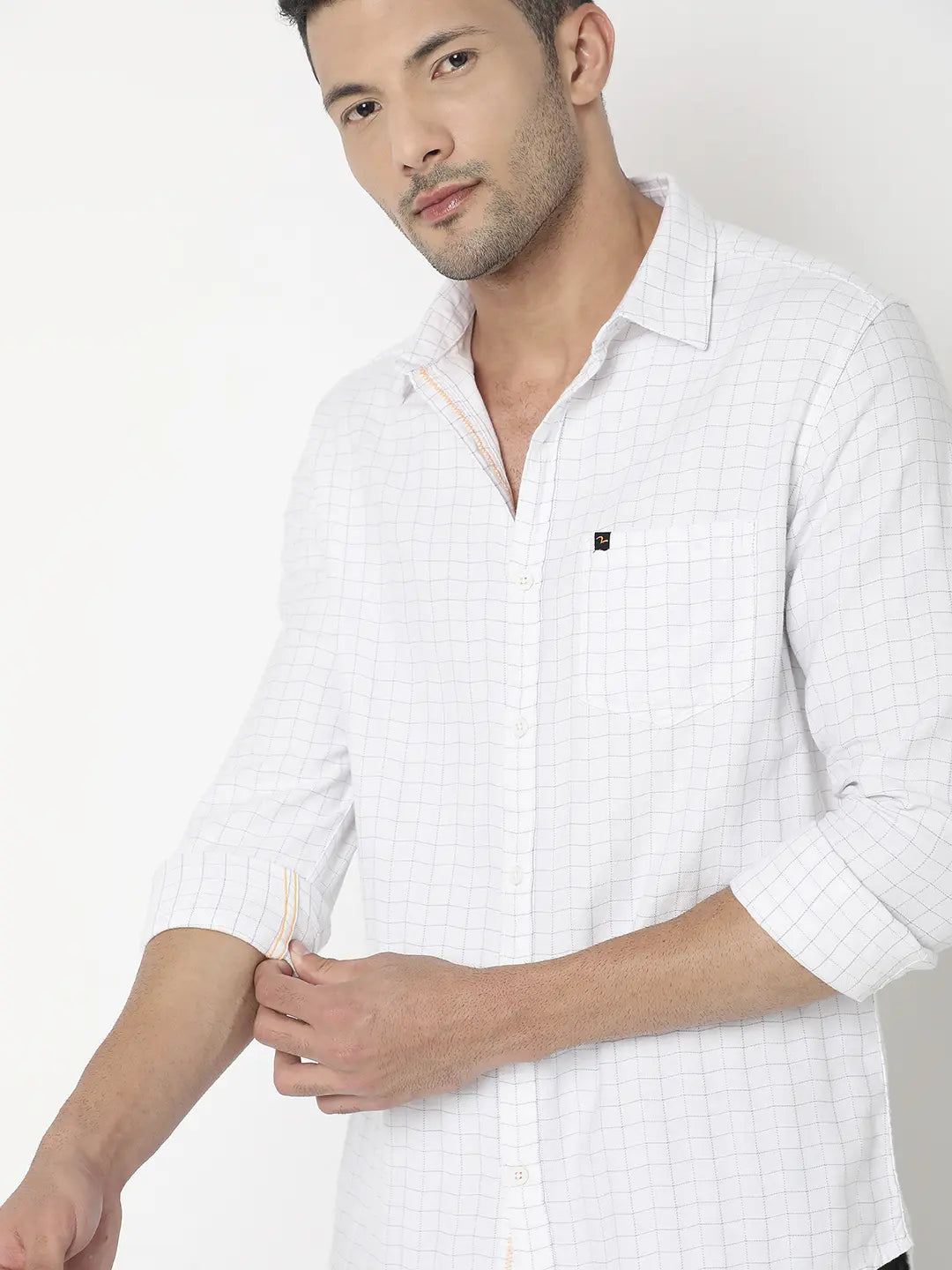 Spykar Men White & Grey Cotton Slim Fit Checkered Shirt