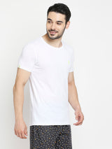 Men Premium White & Wine Cotton Regular Fit Round Neck T-Shirts - Pack Of 2 - Underjeans By Spykar