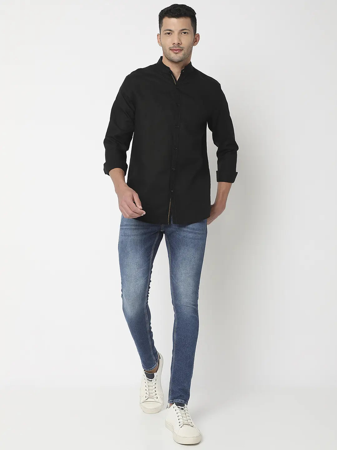 Spykar Men Black Cotton Slim Fit Plain Shirt