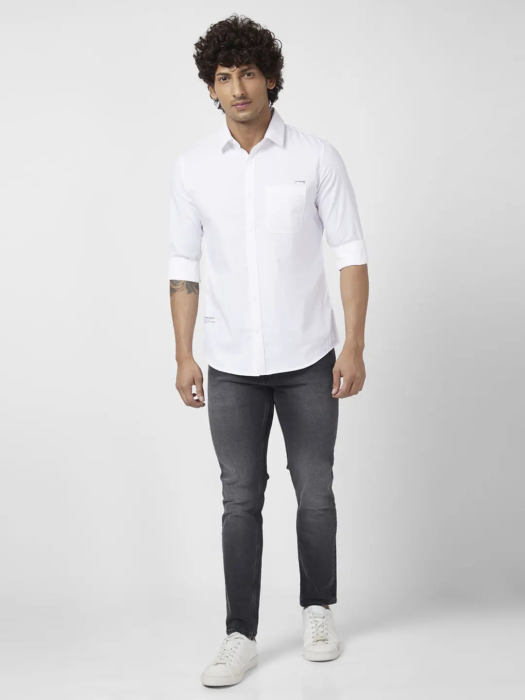 Spykar Men White Dyed Regular Slim Fit Full Sleeve Plain Shirt