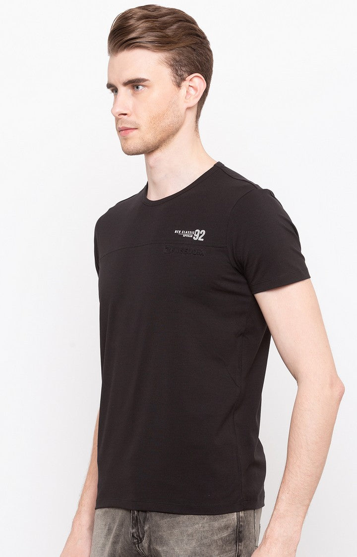 Spykar Jet Black Solid Slim Fit Men T-Shirts