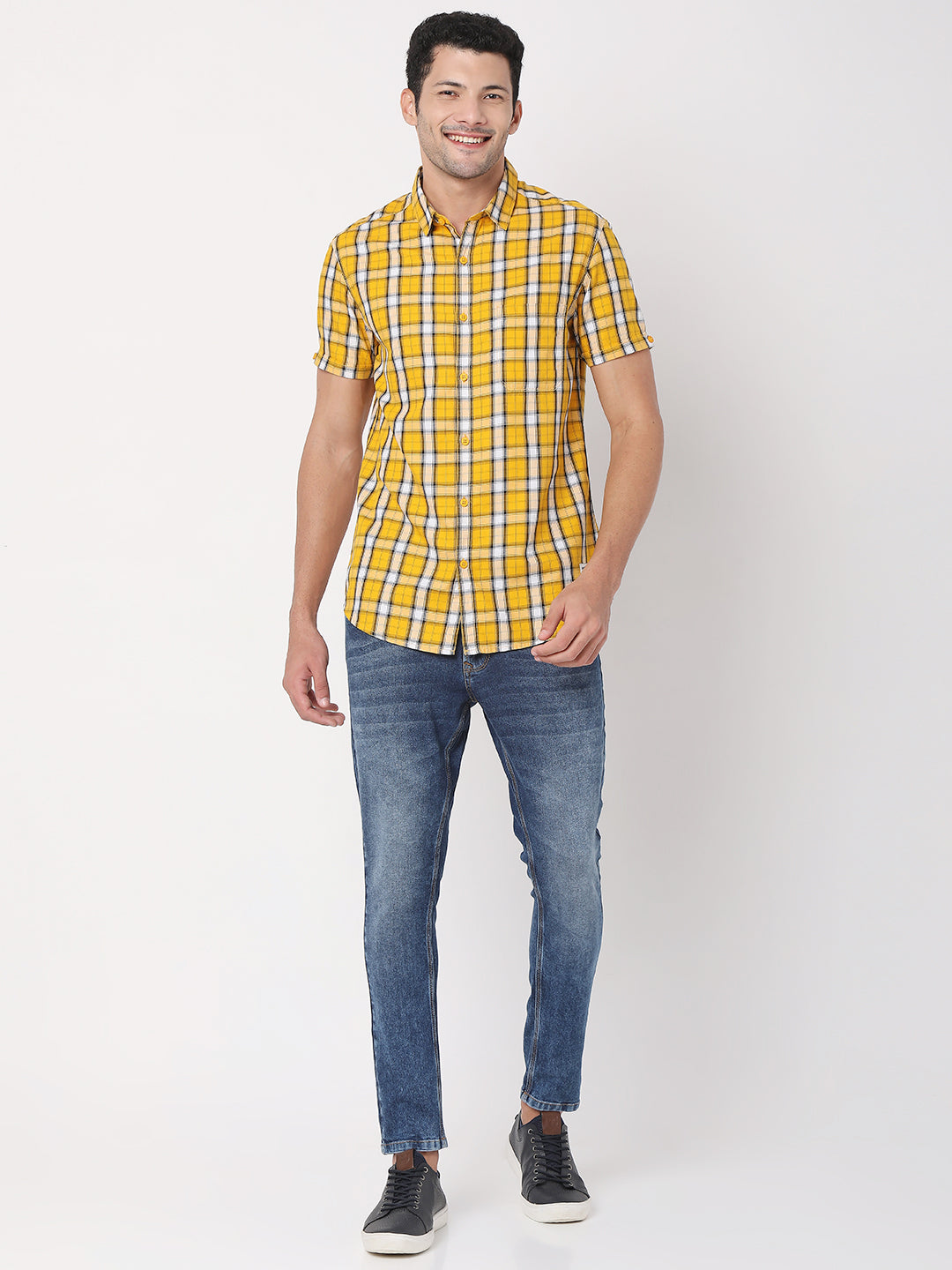 Spykar Men Yellow Cotton Half Sleeve Checkered Shirt