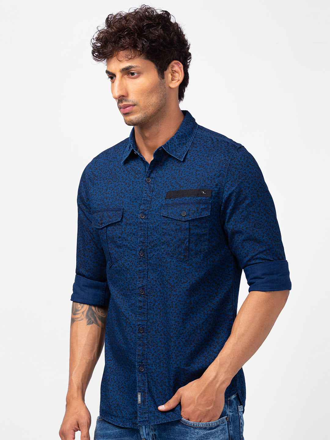 Spykar Men Indigo Blue/Black Cotton Slim Fit Printed Shirts