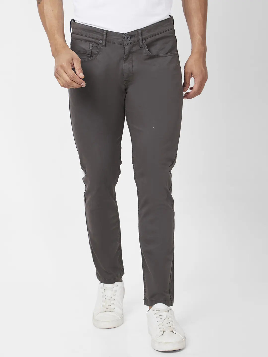 92% OFF on HIGHLANDER Men Grey Tapered Fit Solid Regular Trousers on Myntra  | PaisaWapas.com