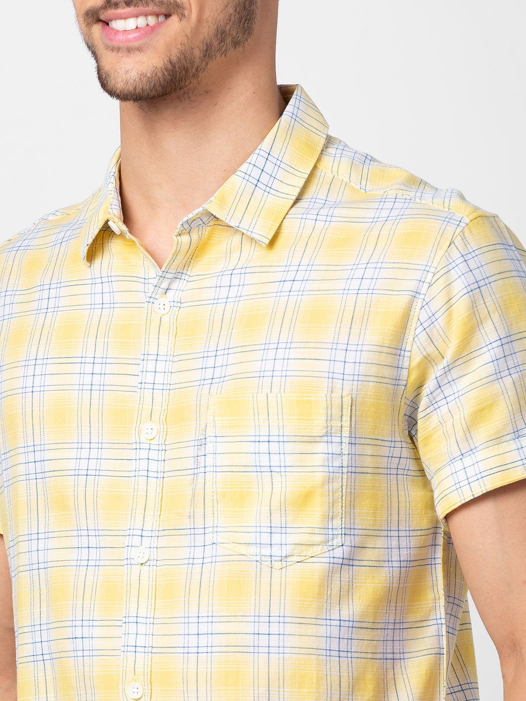 Spykar Men Powder Yellow Cotton Slim Fit Checkered Shirt