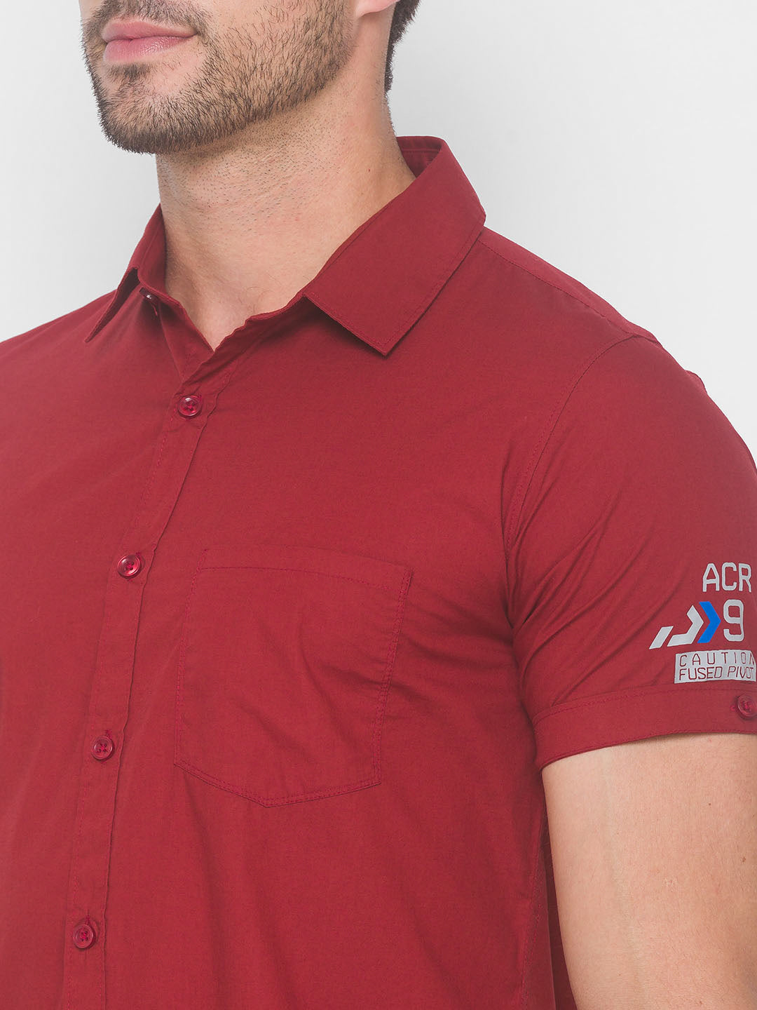 Spykar Men Deep Red Cotton Casual Slim Fit Shirt