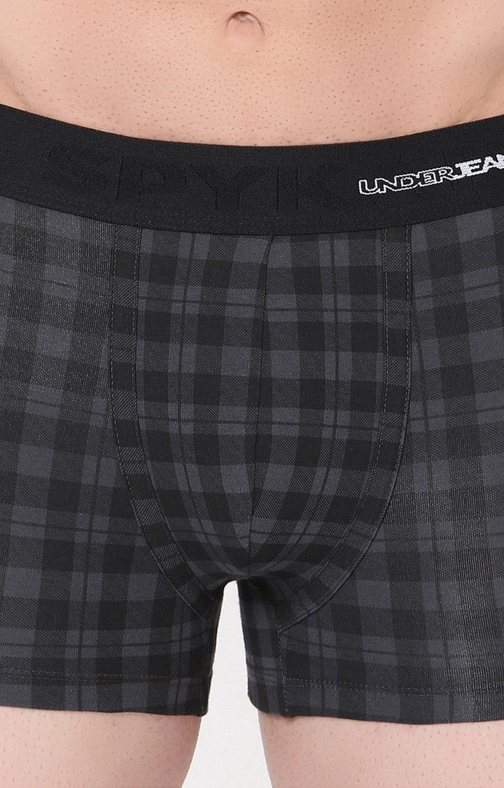 Underjeans By Spykar Men Black Solid Trunks