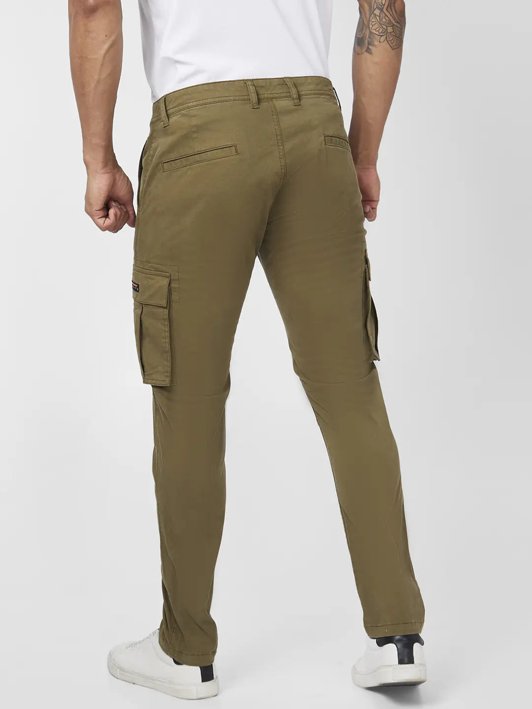 Spykar Men Moss Green Cotton Tapered Fit Ankle Length Mid Rise Cargo Pant