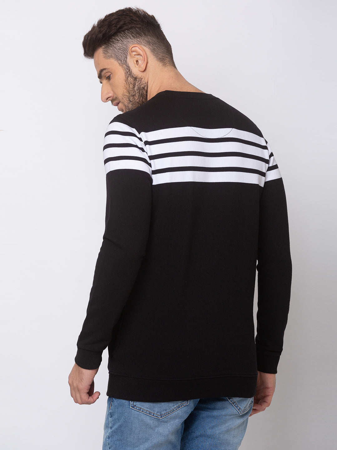 Spykar Black White Blended Slim Fit Sweatshirt For Men