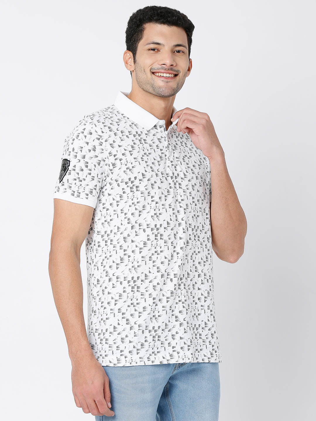 Spykar Men White Cotton Printed Round Neck T-Shirt