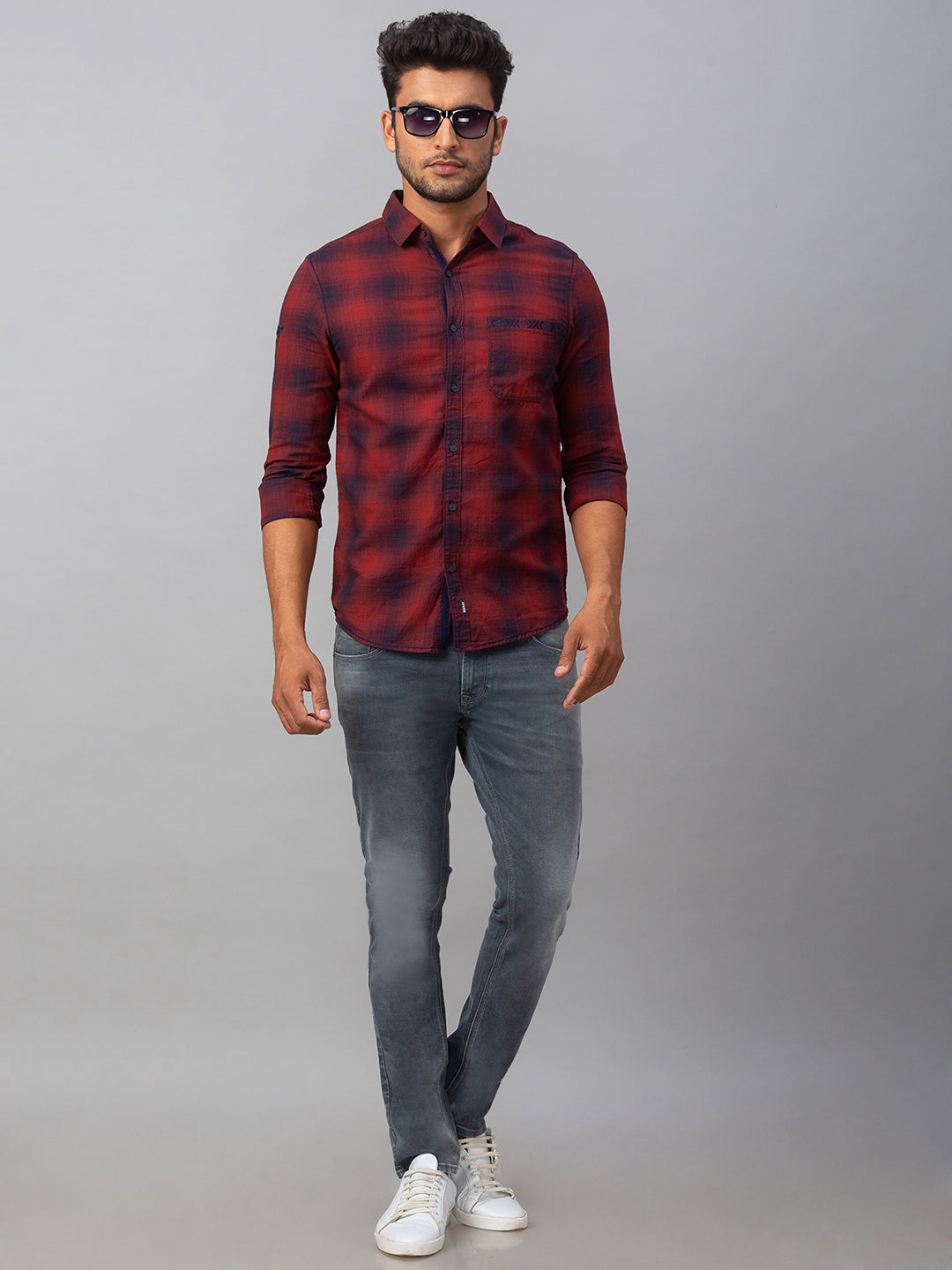 Spykar Men Red Cotton Slim Fit Shirt