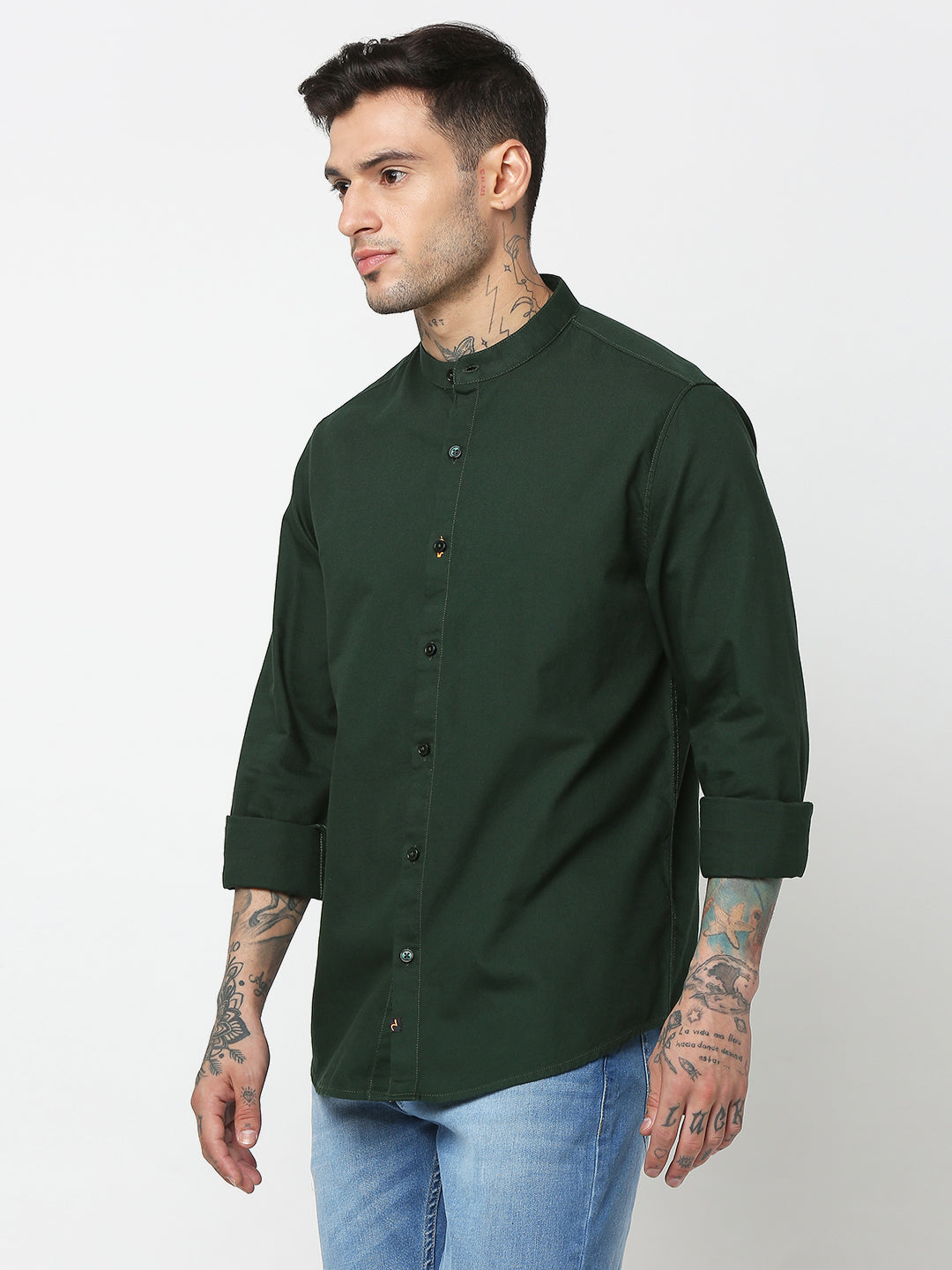 Spykar Men Bottle Green Cotton Slim Fit Plain Shirts