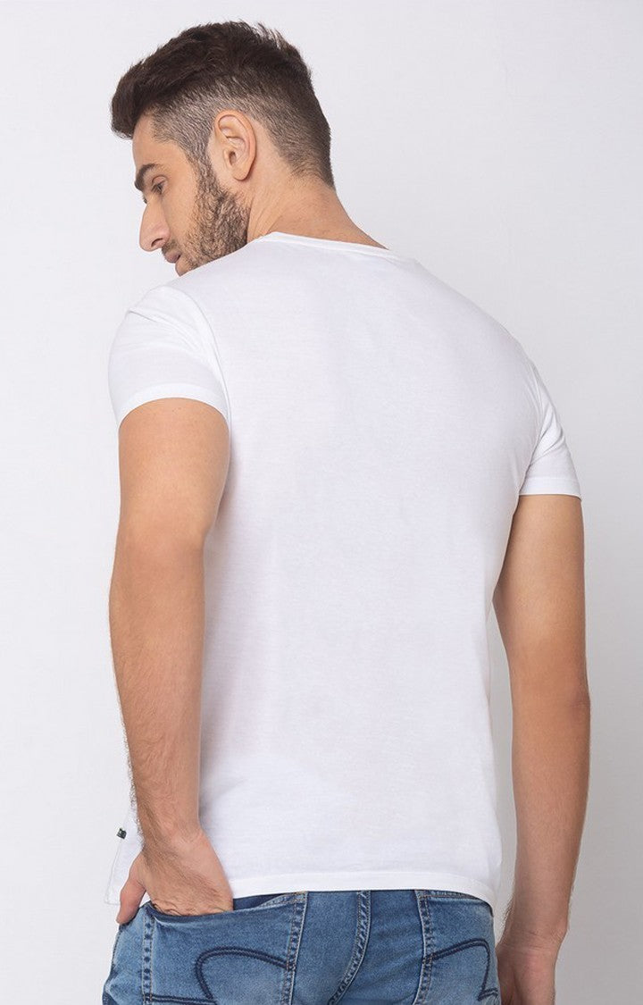 Spykar Men White Cotton Slim Fit Printed Round Neck Tshirt