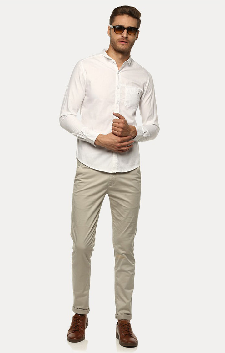 Spykar Men White Cotton Slim Fit Plain Shirt