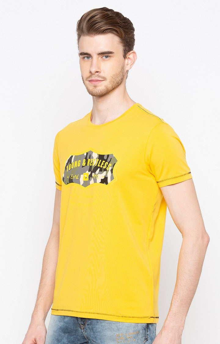 Spykar Yellow Printed Slim Fit Men T-Shirts