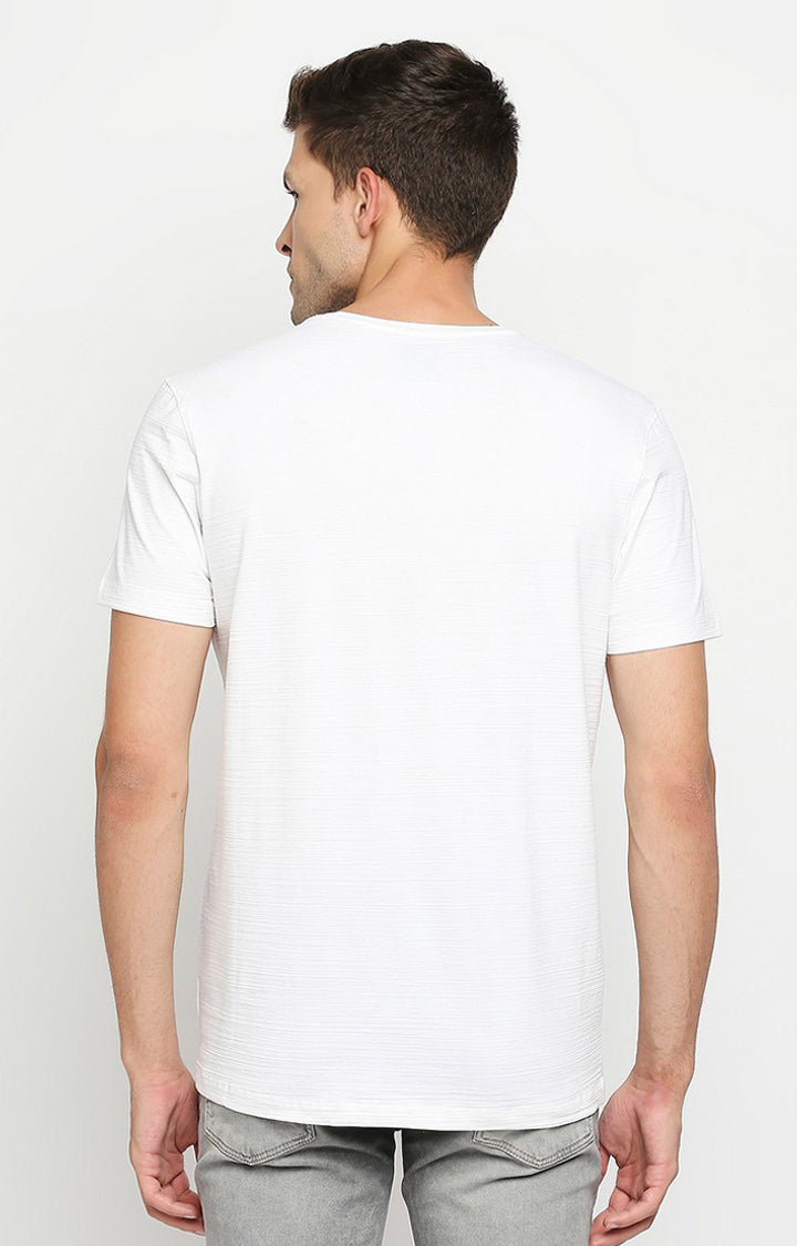 Spykar Men White Cotton Blend Slim Fit Round Neck T-Shirt