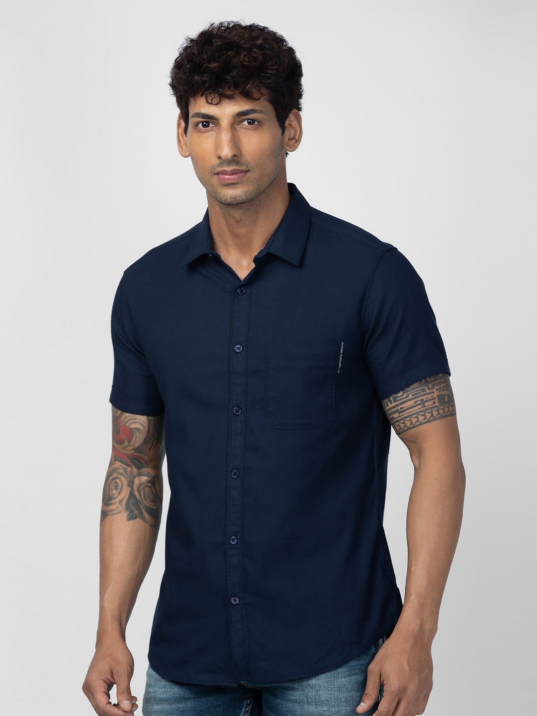 Spykar Men Navy Blue Cotton Slim Fit Plain Shirt