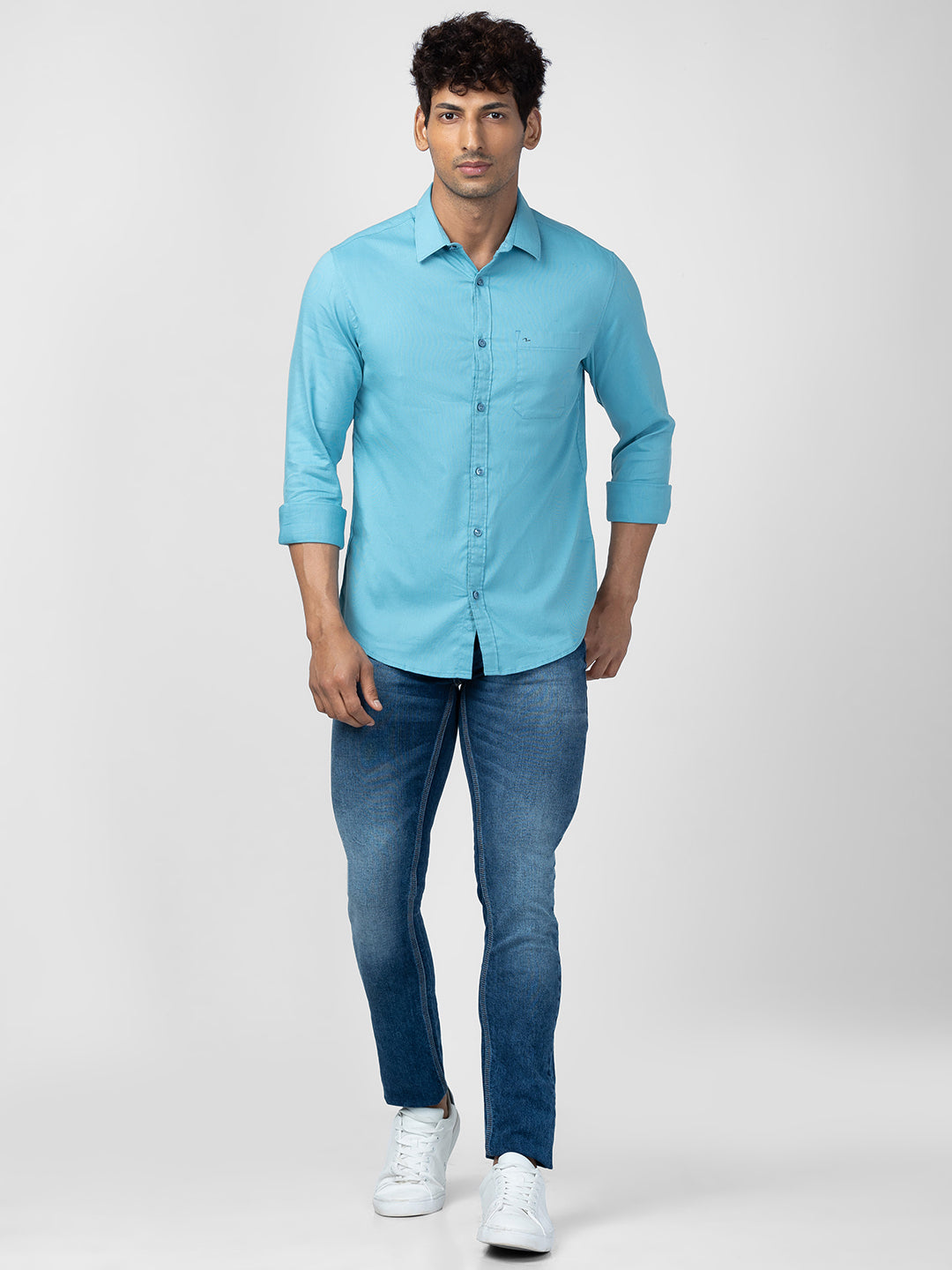 Spykar Men Haze Blue Cotton Slim Fit Plain Shirt