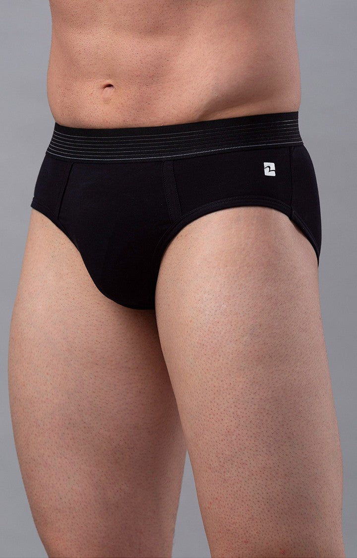 Underjeans By Spykar Black Solid Briefs For Men