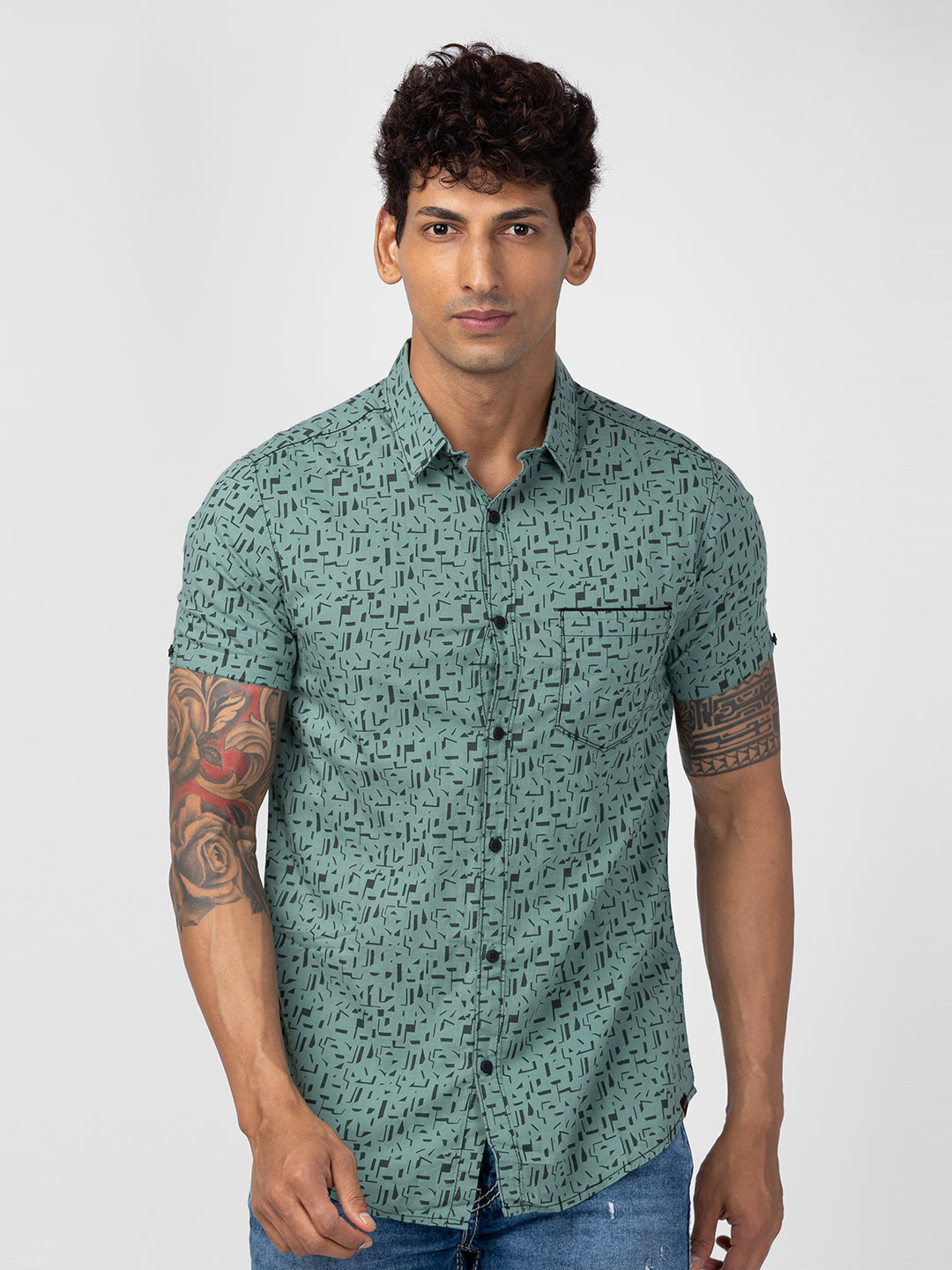 Spykar Men Sage Green Cotton Slim Fit Printed Half Sleeves Shirt