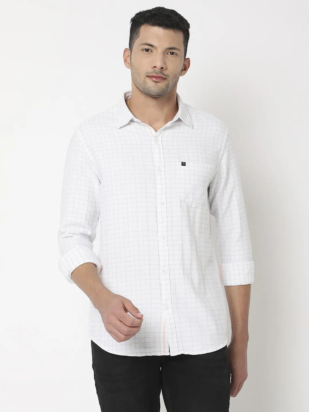 Spykar Men White & Grey Cotton Slim Fit Checkered Shirt