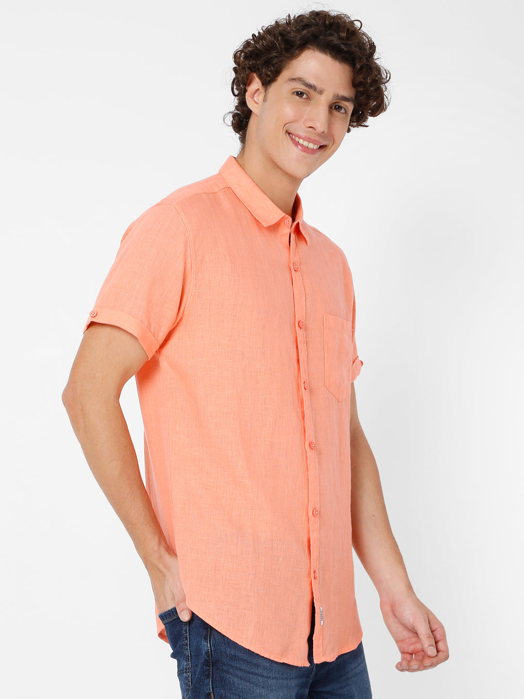 Spykar Men Peach Cotton Slim Fit Plain Half Sleeve Shirt