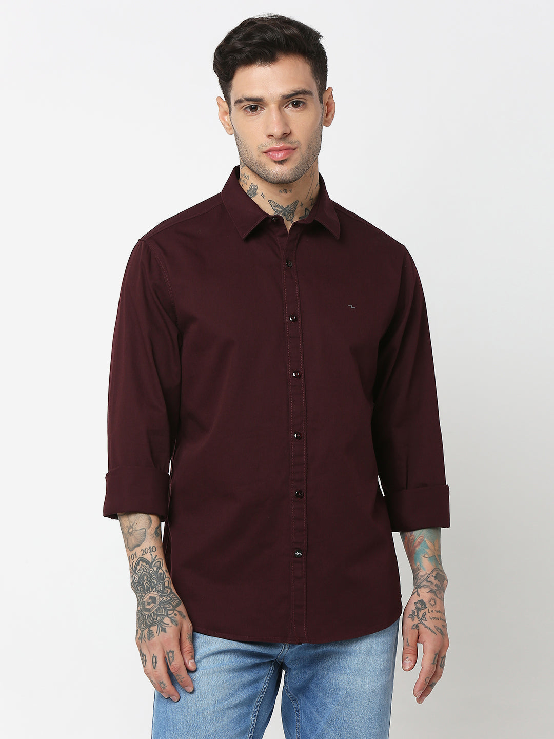 Spykar Men Wine Red Cotton Slim Fit Plain Shirts