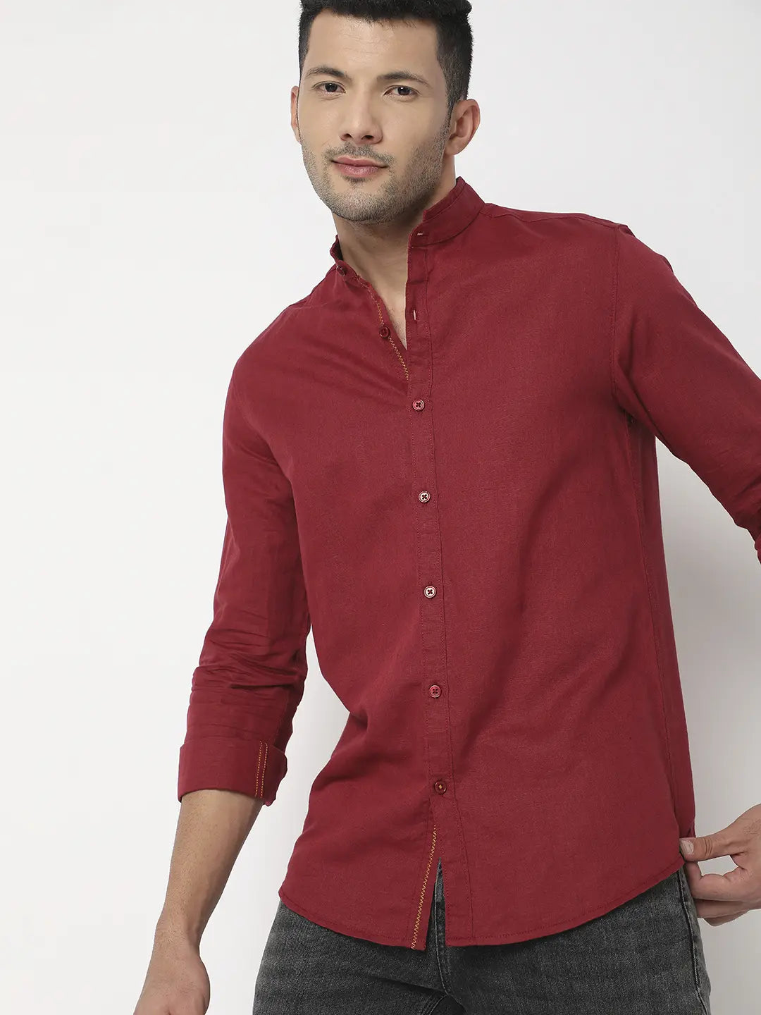 Spykar Men Maroon Cotton Slim Fit Plain Shirt