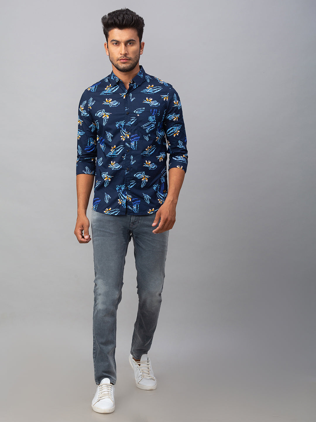 Spykar Men Blue Cotton Slim Fit Shirt