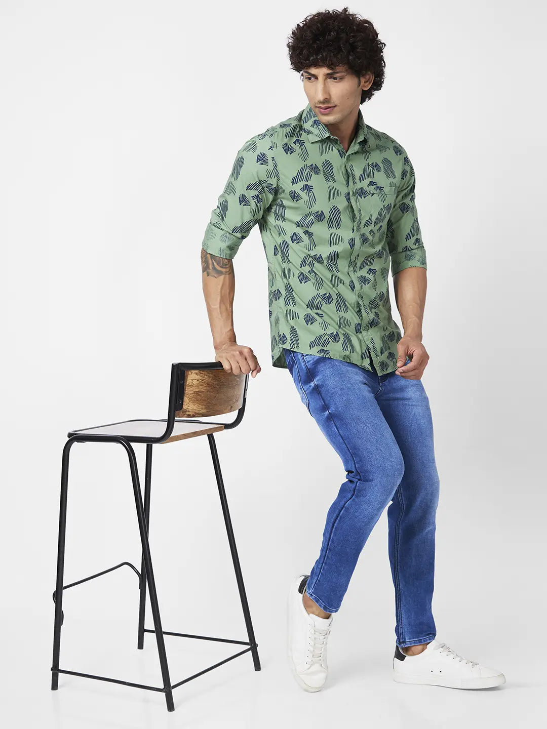 Spykar Men Sage Green Poplin Slim Fit Full Sleeve Causal Printed Shirt