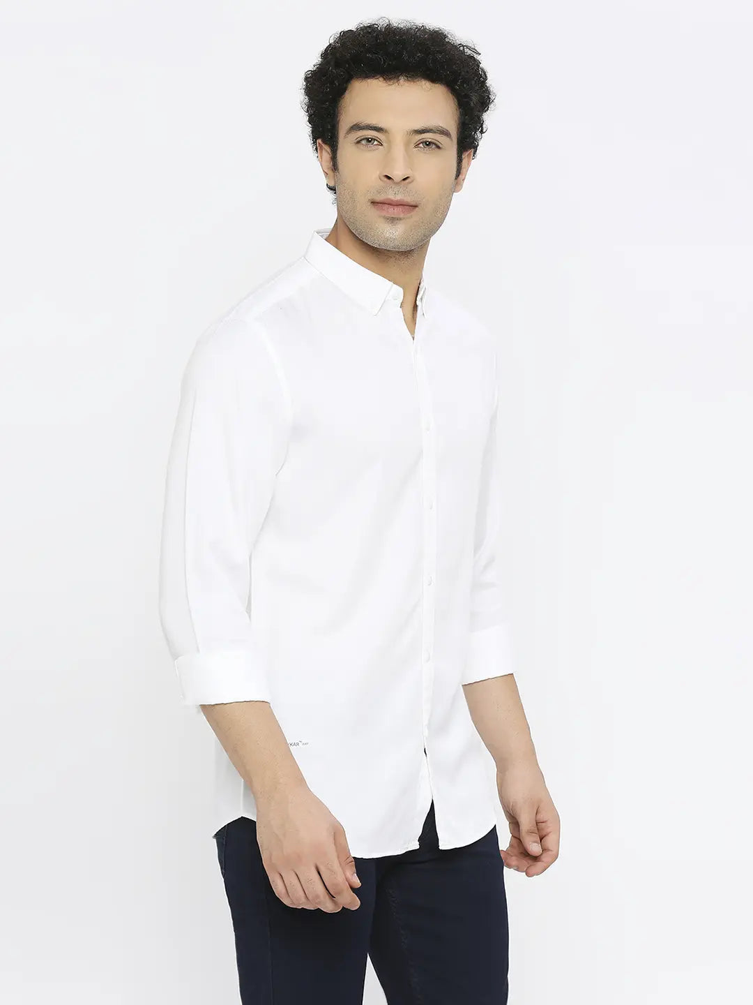 Spykar Men White Cotton Slim Fit Full Sleeve Plain Shirt