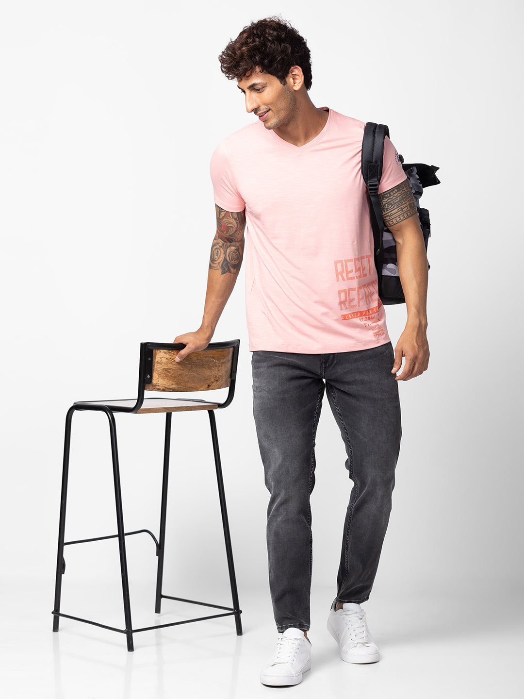 Spykar Men Pink Cotton Regular Fit Half Sleeve Printed T-Shirt