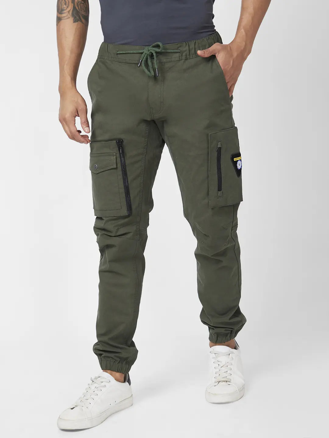 Spykar Men Rifle Green Cotton Joggers Fit Ankle Length Mid Rise Cargo Pant
